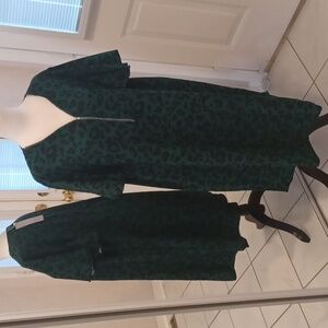 4/$60 New Green & Black Leopard Print Dress - Size 3XL (US18)